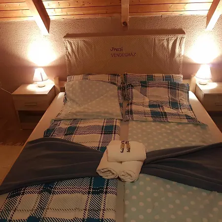 Fruzsi Vendégház 3*