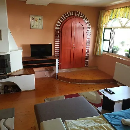 Fruzsi Vendeghaz Szentbekkalla