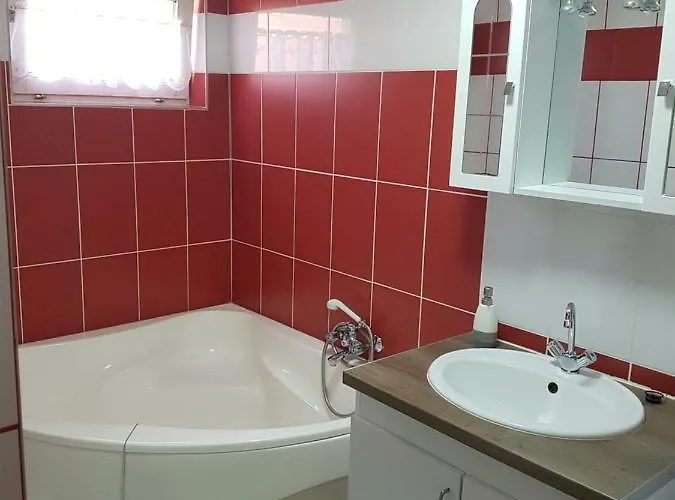 Fruzsi Vendeghaz Pensionat 3*