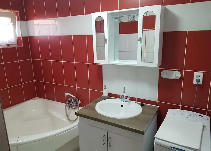 Fruzsi Vendeghaz Pensionat